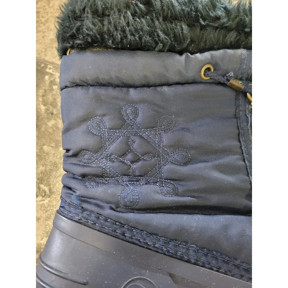 Sorel Snow Boots Navy Blue Faux Fur Trim Snowflake Embroidered Duck Boots Size 9